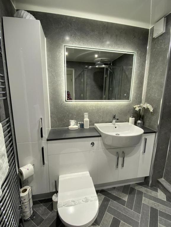 Super Prime Luxury Waterfront View Dbay By Tba Apartment Saint Davids  Exterior photo